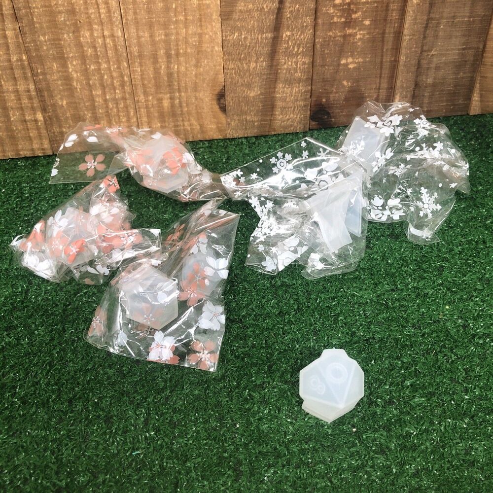 Upgraded Dice Resin Molds, Large DND Silicone Dice Molds for Resin with 7 Caviti